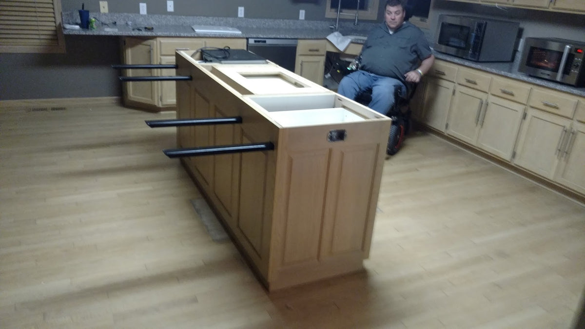 كرسي متحرك يمكن الوصول إليه للمطبخ عمودي ارتفاع الفرن الحراري خزانة الميكروويف
