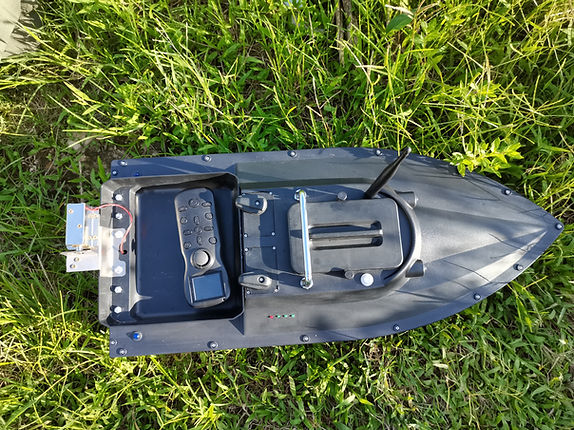 Fish Hunter Drone Fishing Boat - Adaptivt fiskealternativ till gjutning - Valfri GPS Autopilot + Sonar Djup & Fish Finder