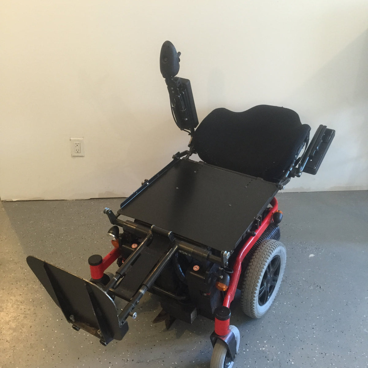 Fauteuil Roulant Debout LEVO C3