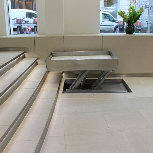 Progetto di sollevamento sedia a rotelle a sbalzo