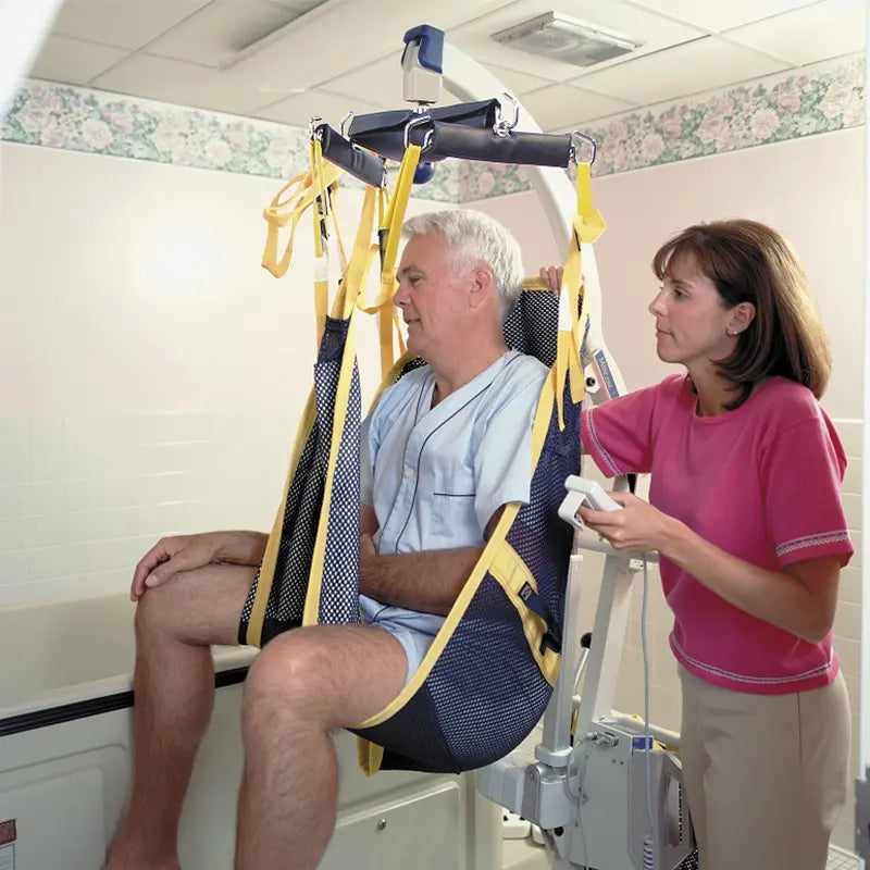 Transporter des barres pour les relevés de plafond du patient